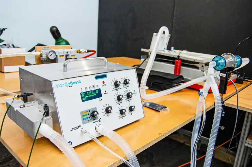 BDR-19™ Critical-Care Ventilator in desk